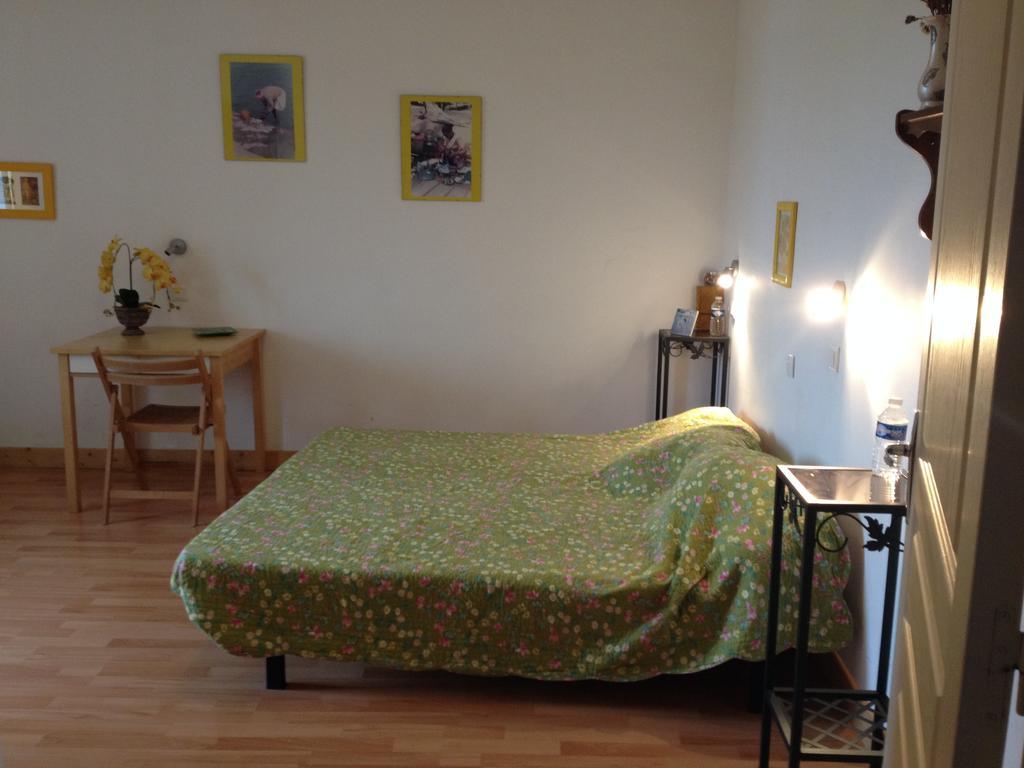 Le Pigeonnier De Quarre Bed & Breakfast Oda fotoğraf